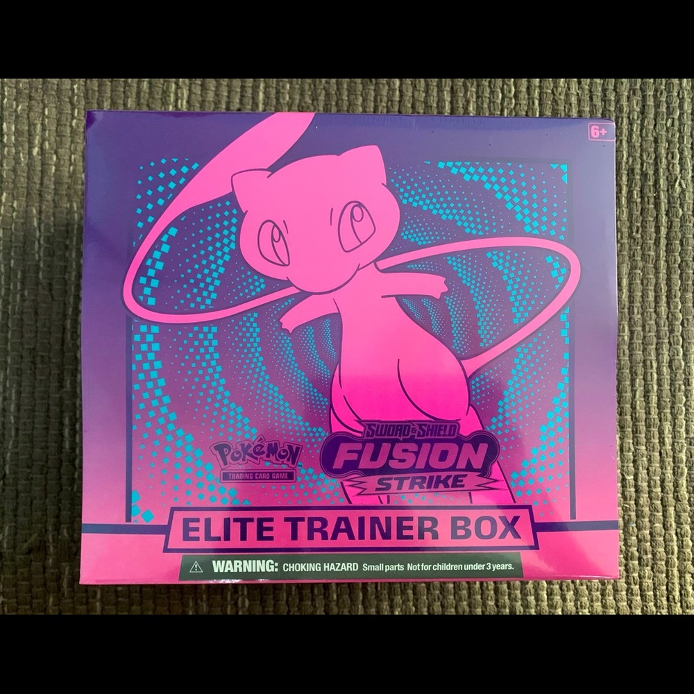 Pokemon TCG: SAS8 Fusion Strike Elite Trainer Box “NEW”